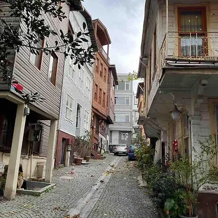 House In Besiktas, Arnavutkoy With Bosphorus View Istanbul
