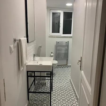 House In Besiktas, Arnavutkoy With Bosphorus View